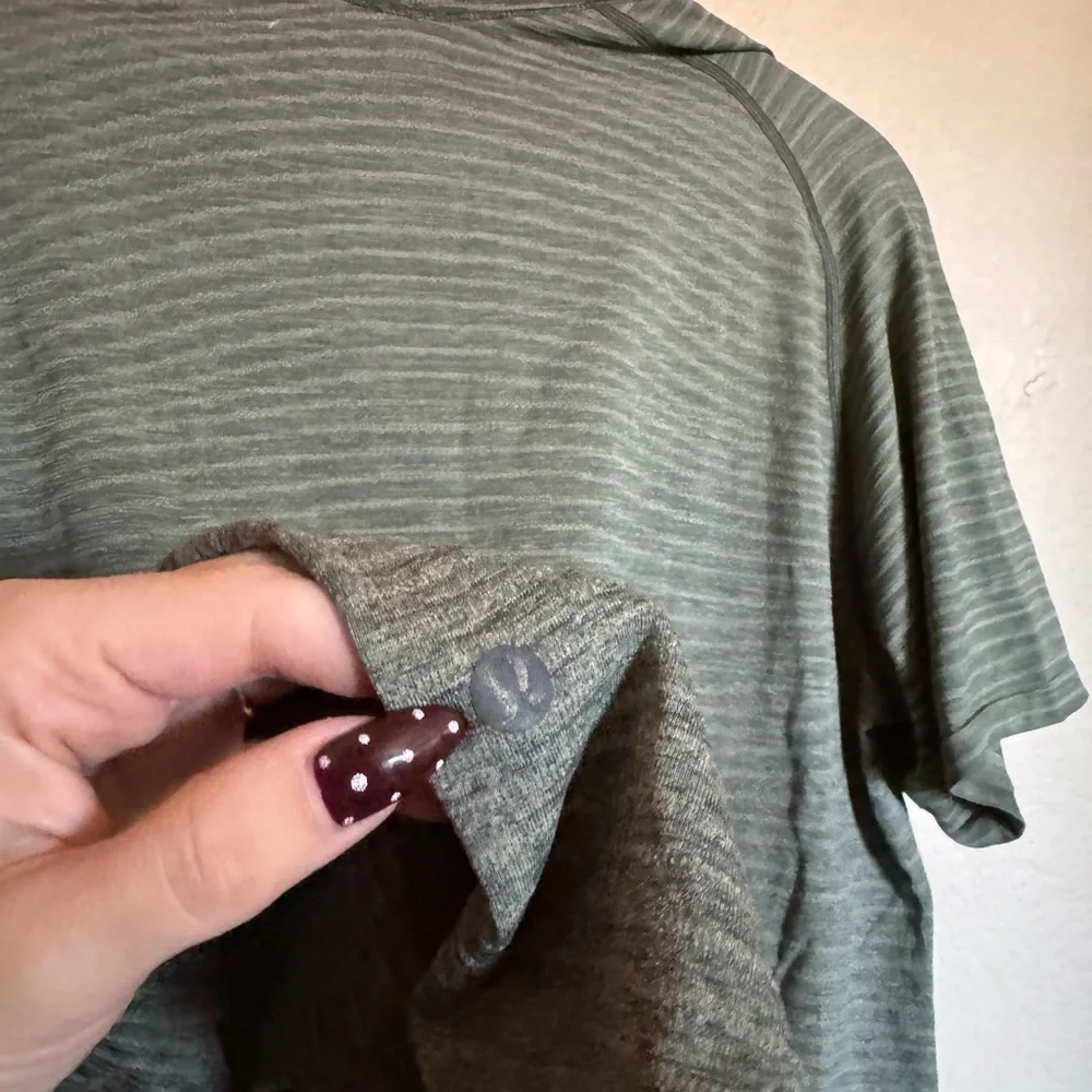 Lululemon Metal Vent Tech Short Sleeve 2.0 Shirt Sz XL Wave Fade‎ Rosemary Green